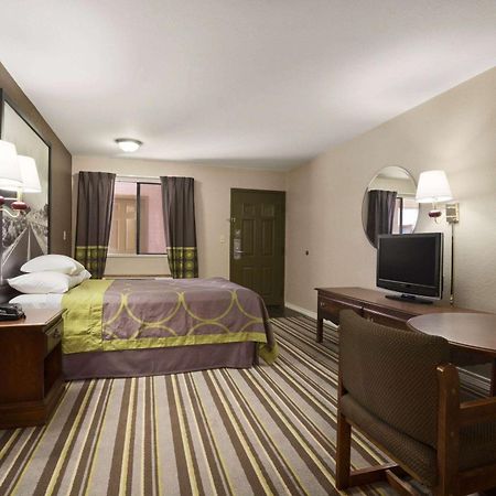 Super 8 By Wyndham Childress Motel Luaran gambar