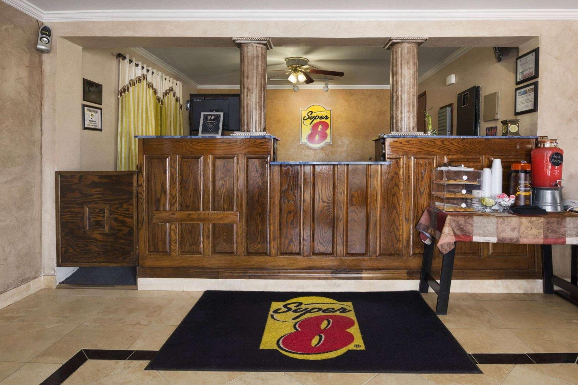 Super 8 By Wyndham Childress Motel Luaran gambar