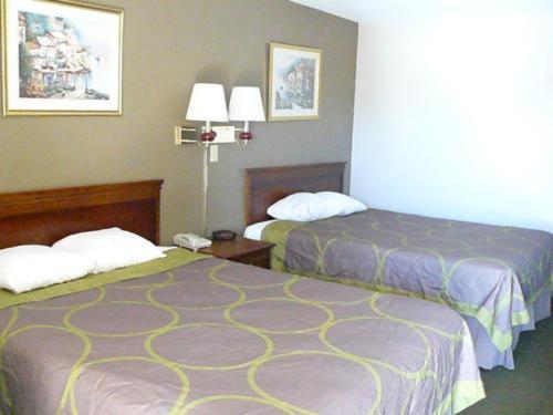 Super 8 By Wyndham Childress Motel Bilik gambar