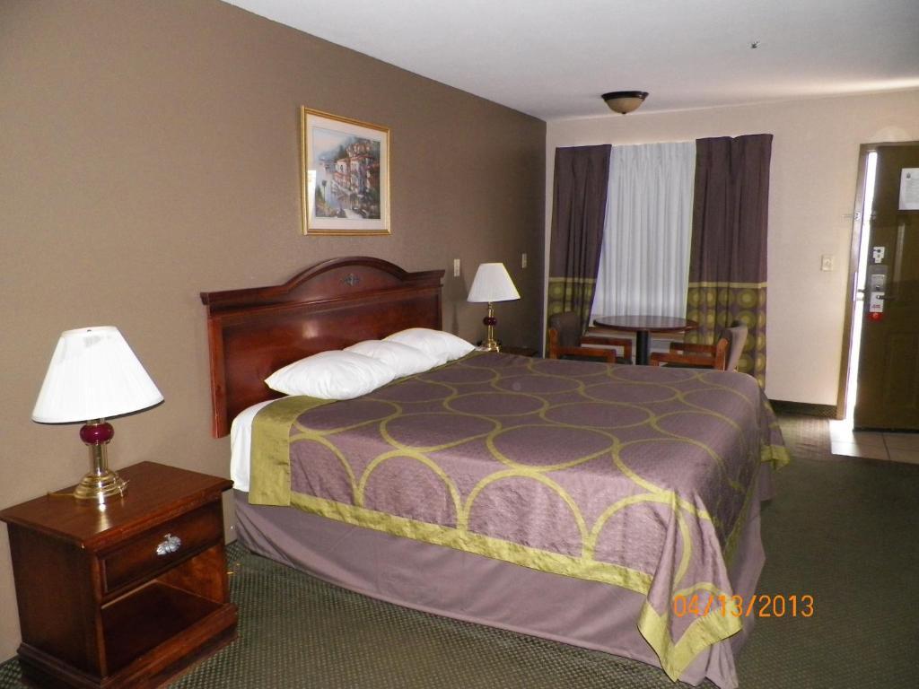 Super 8 By Wyndham Childress Motel Luaran gambar